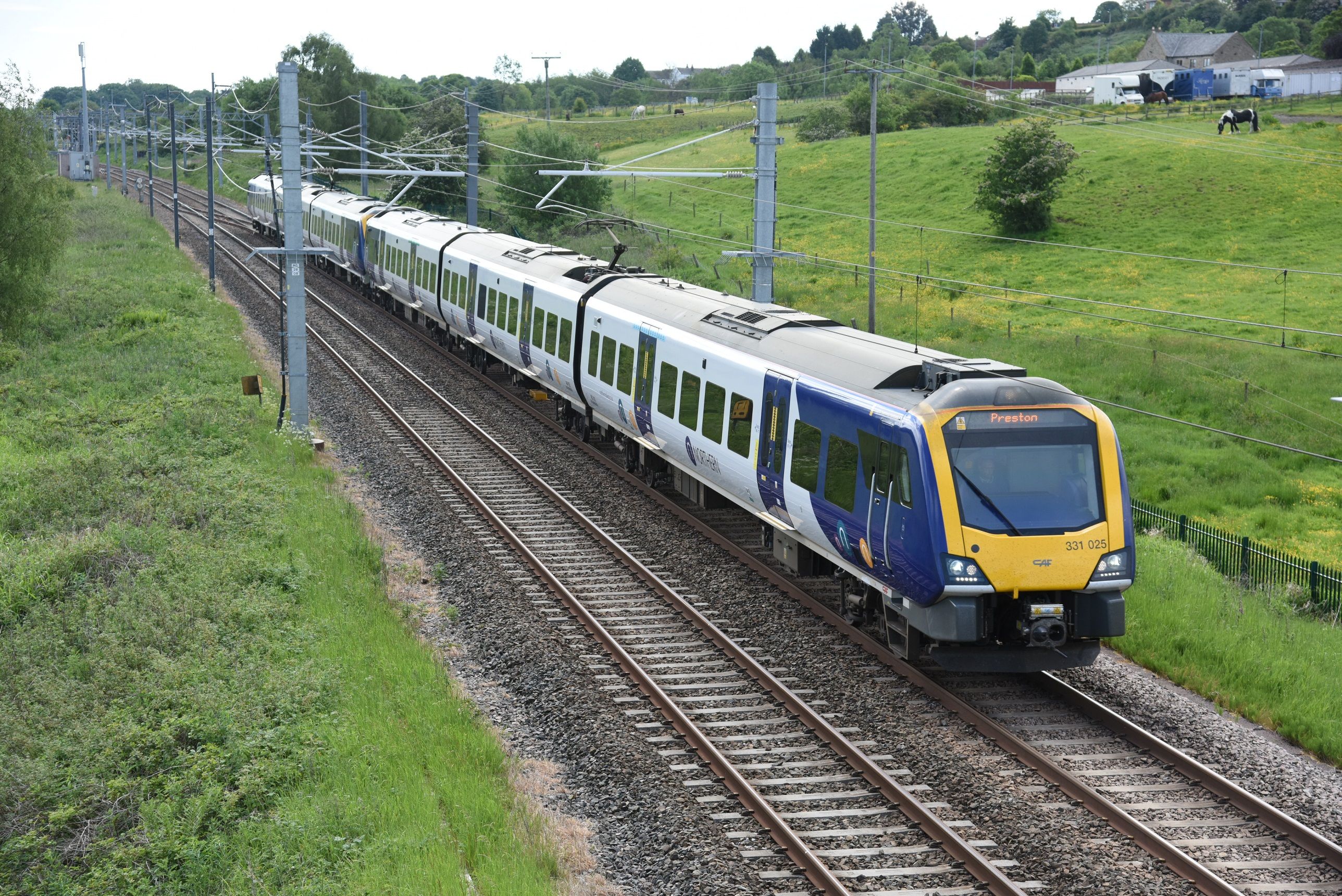 CAF Northern 331 TM04-1.JPG