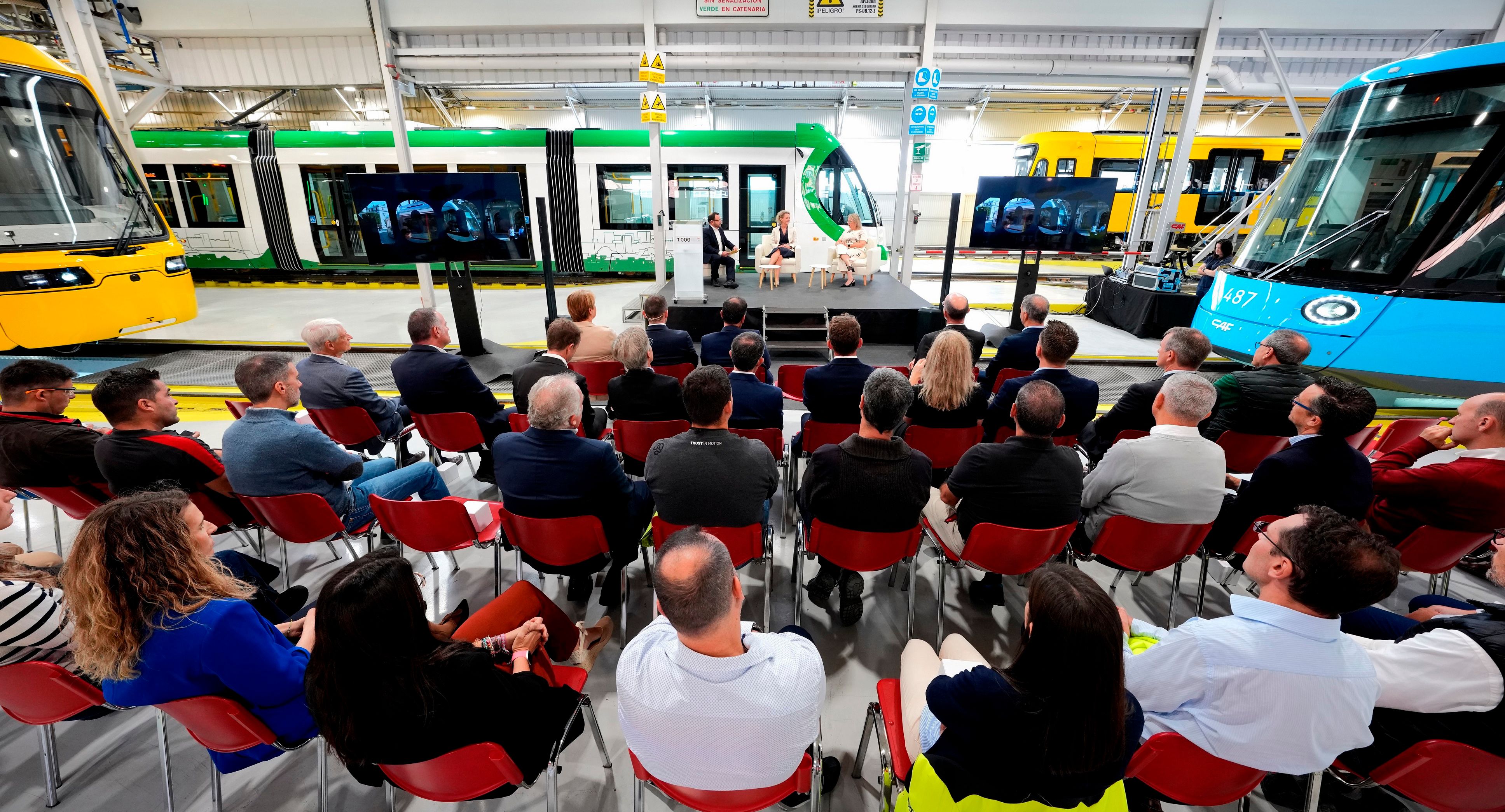 CAF Urbos 1000 (Zaragoza) 2.jpg