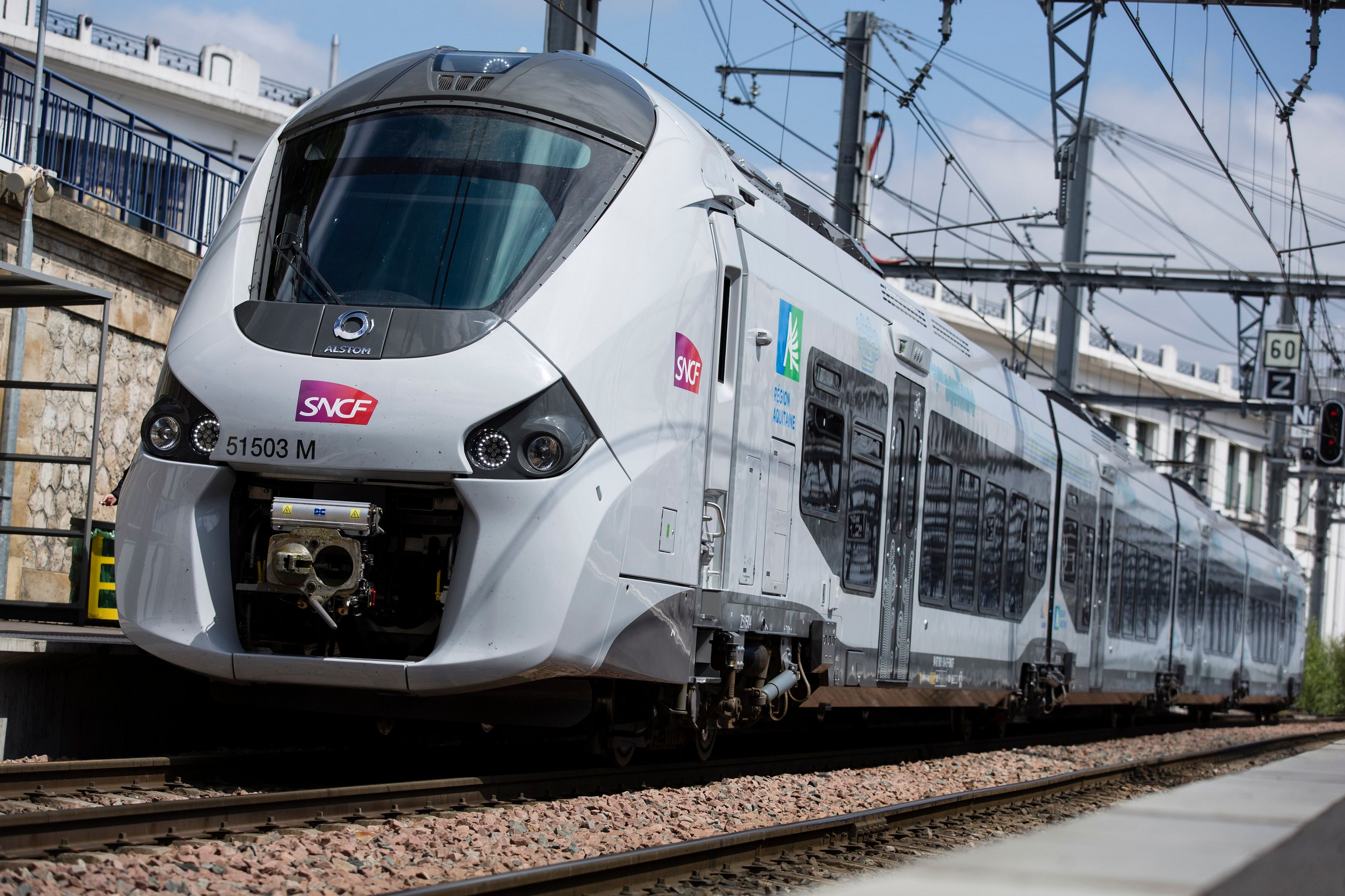 Coradia Polyvalent copyright CAF_R.Mouron.jpg